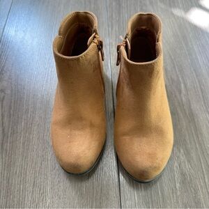 Cat & Jack Light Brown Ankle Boots